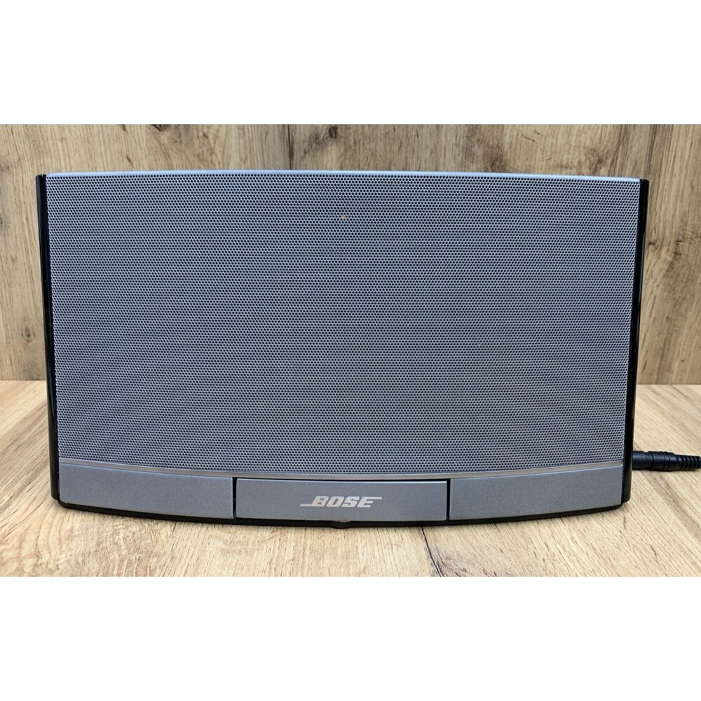 Bose SoundDock Portable Digital Music System 30-Pin Dock Battery Tested Works